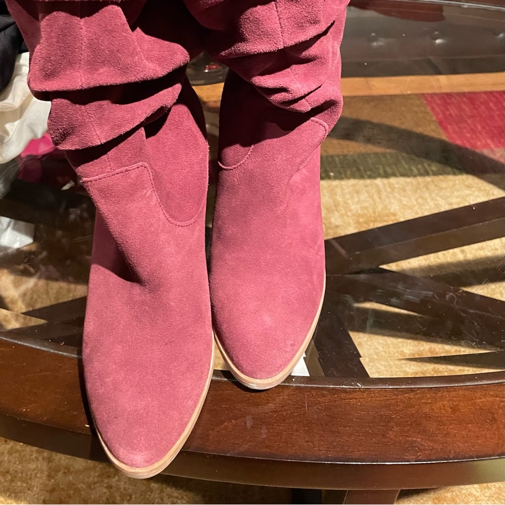 Gently Worn West Suede Abegde Knee Boots